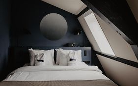 The Nox Hotel